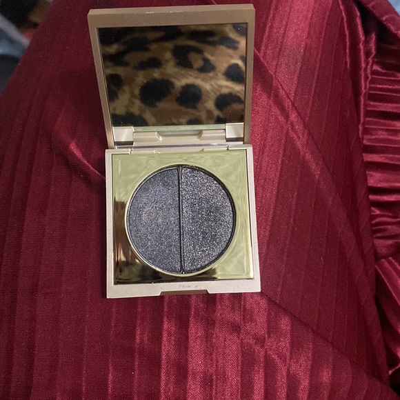 Stila eyeshadow - Picture 2 of 4